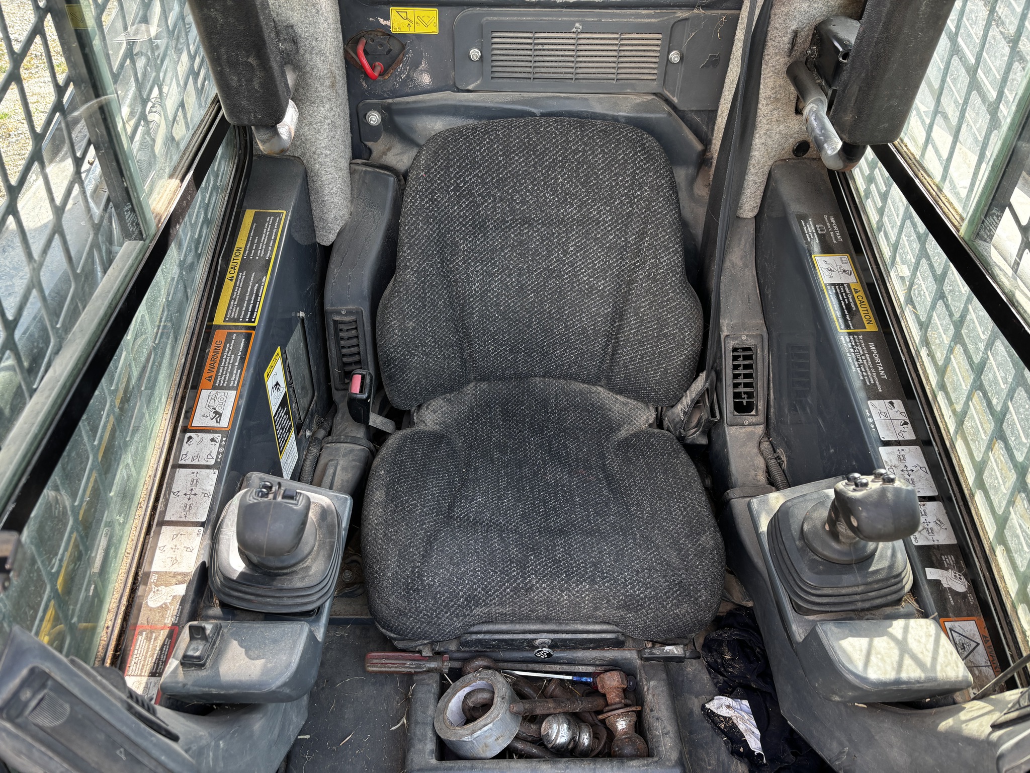 Used 2016 John Deere 323E Compact Track Loaders at Koenig Equipment in Richmond, IN - PhotoXL17