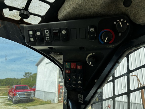 Used 2016 John Deere 323E Compact Track Loaders at Koenig Equipment in Richmond, IN - Photo19