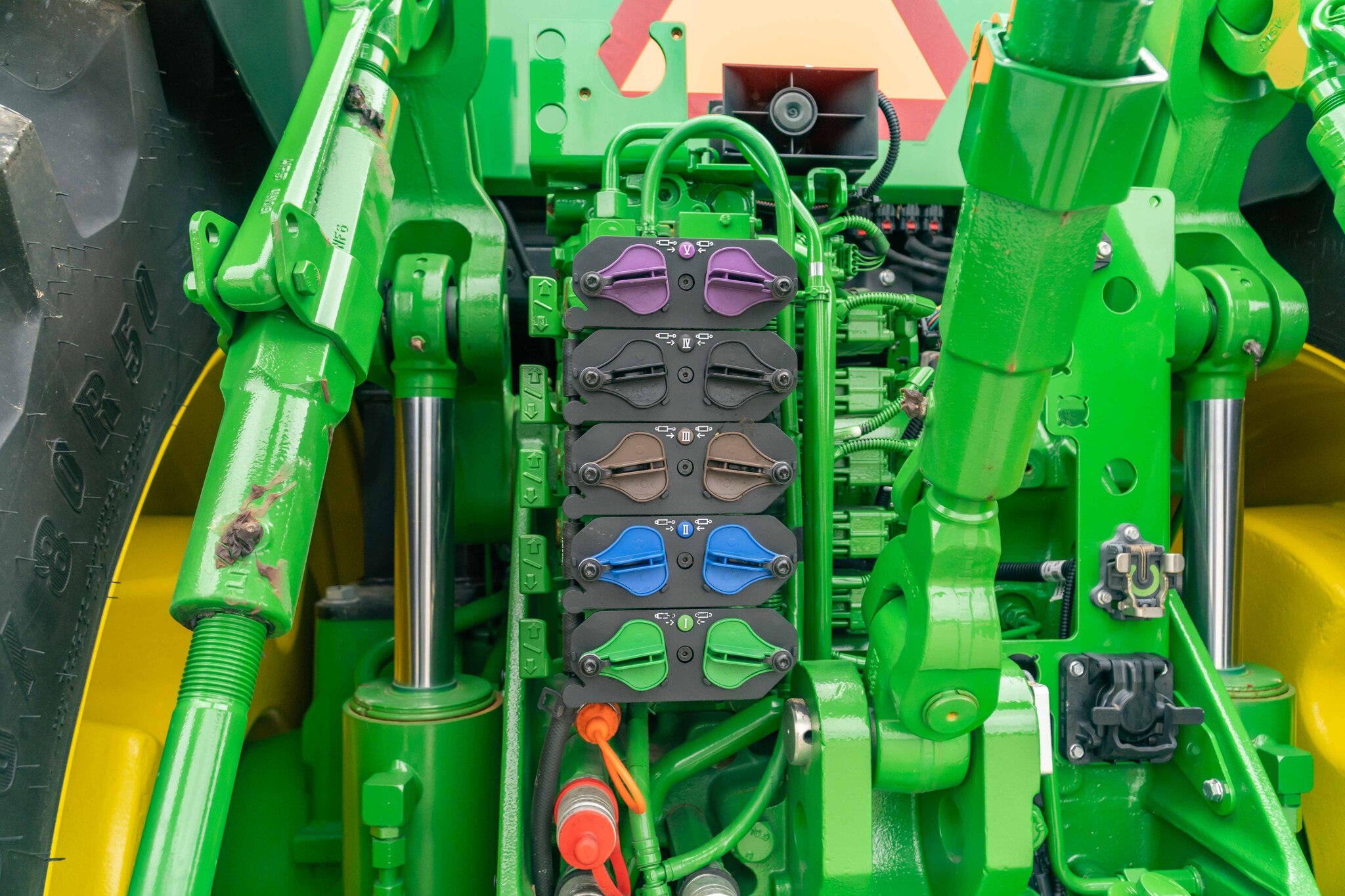 Used 2025 John Deere 8R 340 Row Crop Tractors at Koenig Equipment in Urbana, OH - PhotoXL16