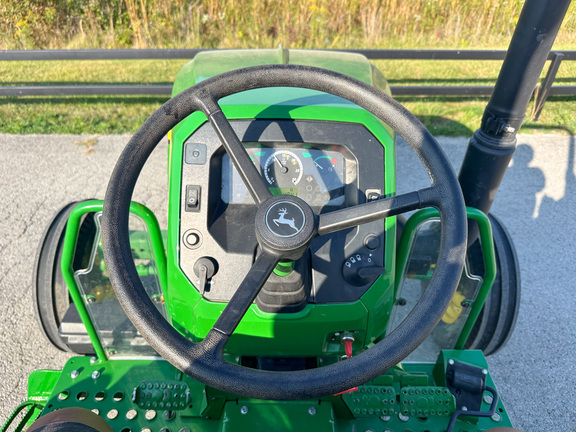 2022 John-Deere 5055E