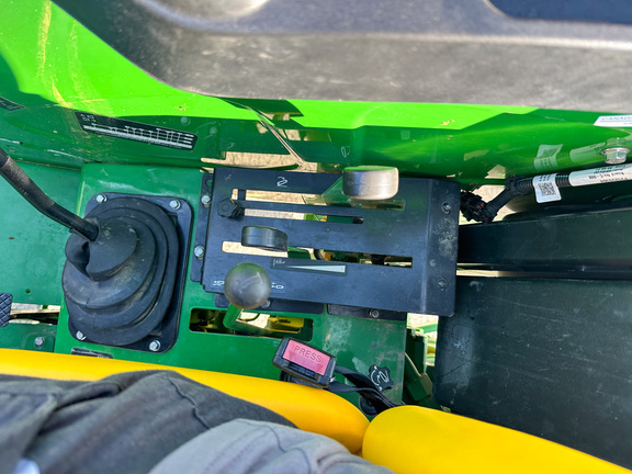 2022 John-Deere 5055E