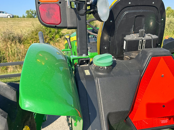 2022 John-Deere 5055E