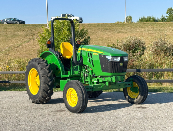 2022 John-Deere 5055E