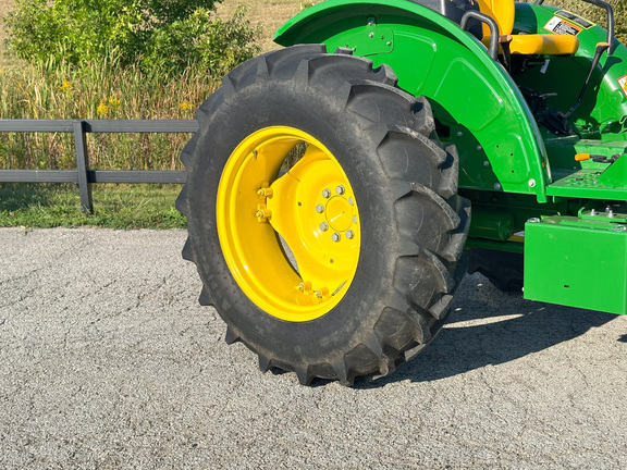 2022 John-Deere 5055E