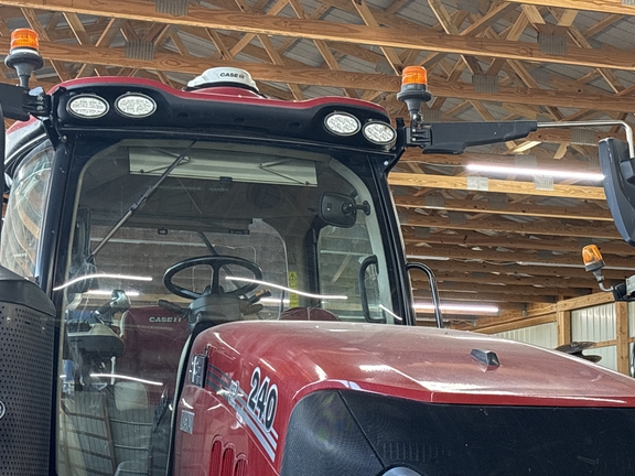 Used 2021 Case IH Magnum 240 CVX Row Crop Tractors at Koenig Equipment in Anna, OH - Photo18