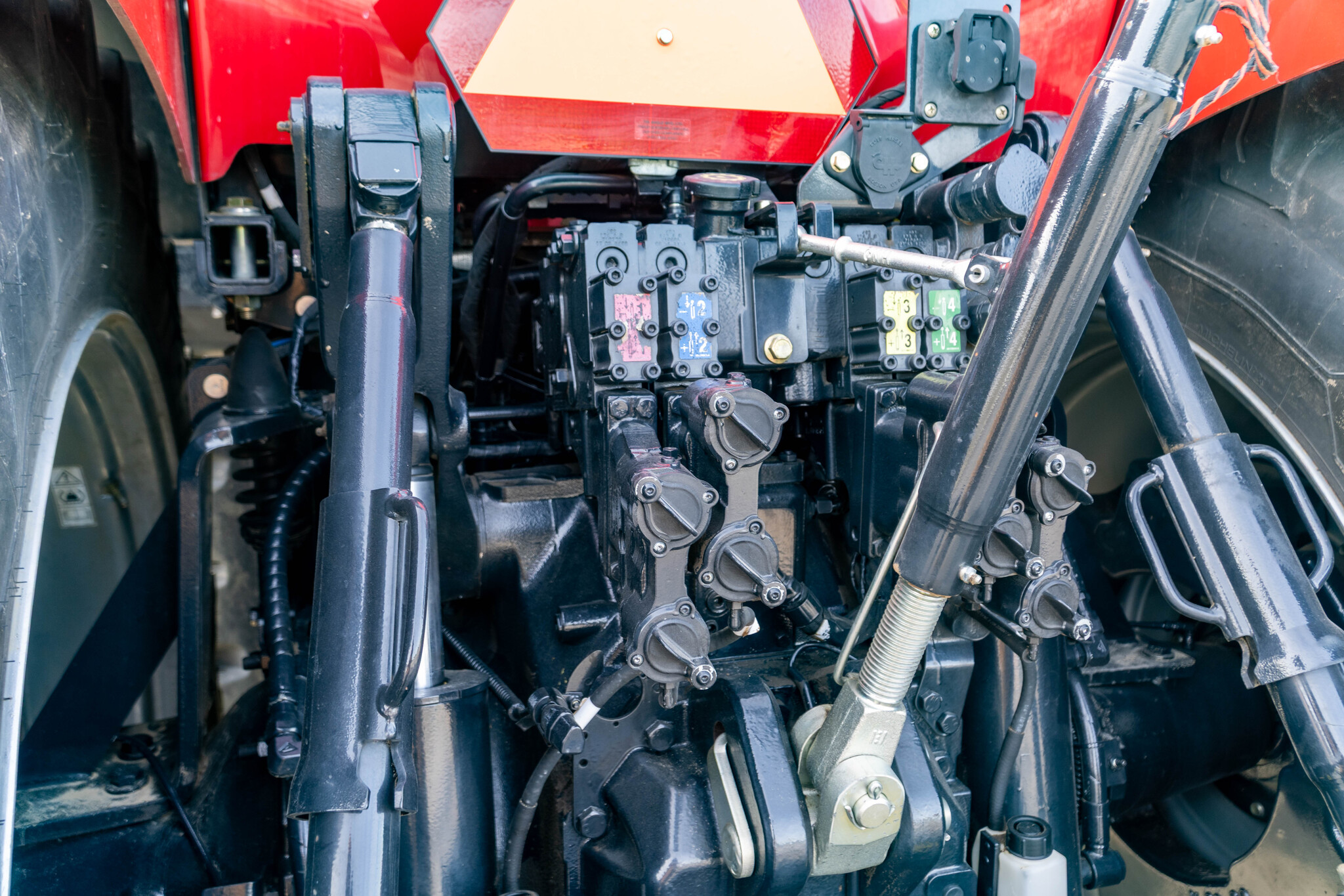 Used 2021 Case IH Magnum 240 CVX Row Crop Tractors at Koenig Equipment in Anna, OH - PhotoXL17