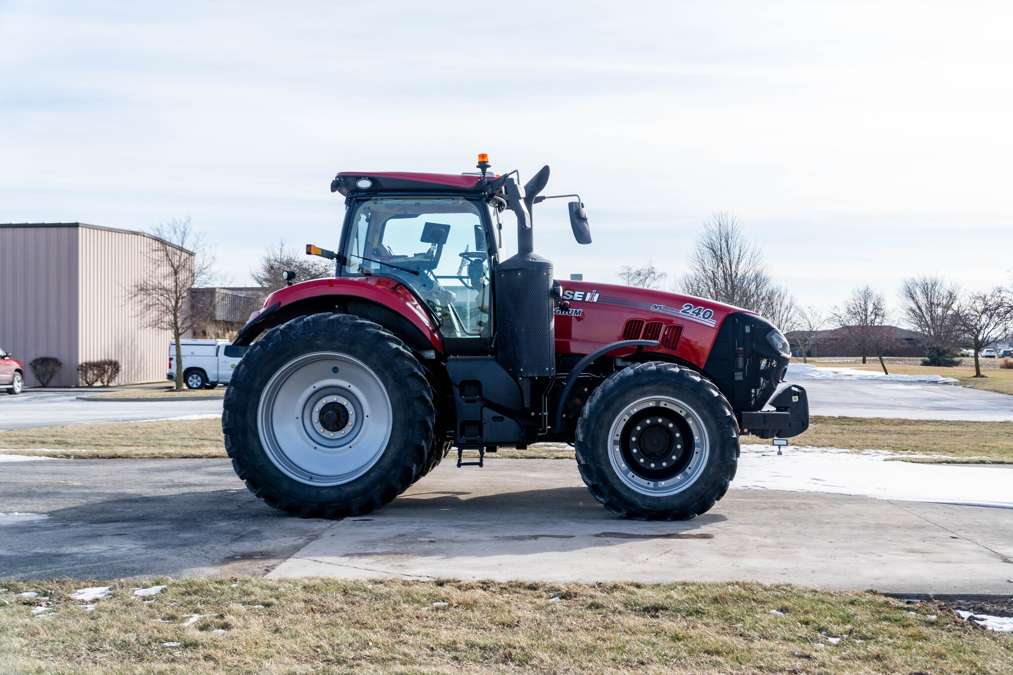 Used 2021 Case IH Magnum 240 CVX Row Crop Tractors at Koenig Equipment in Anna, OH - PhotoXL5