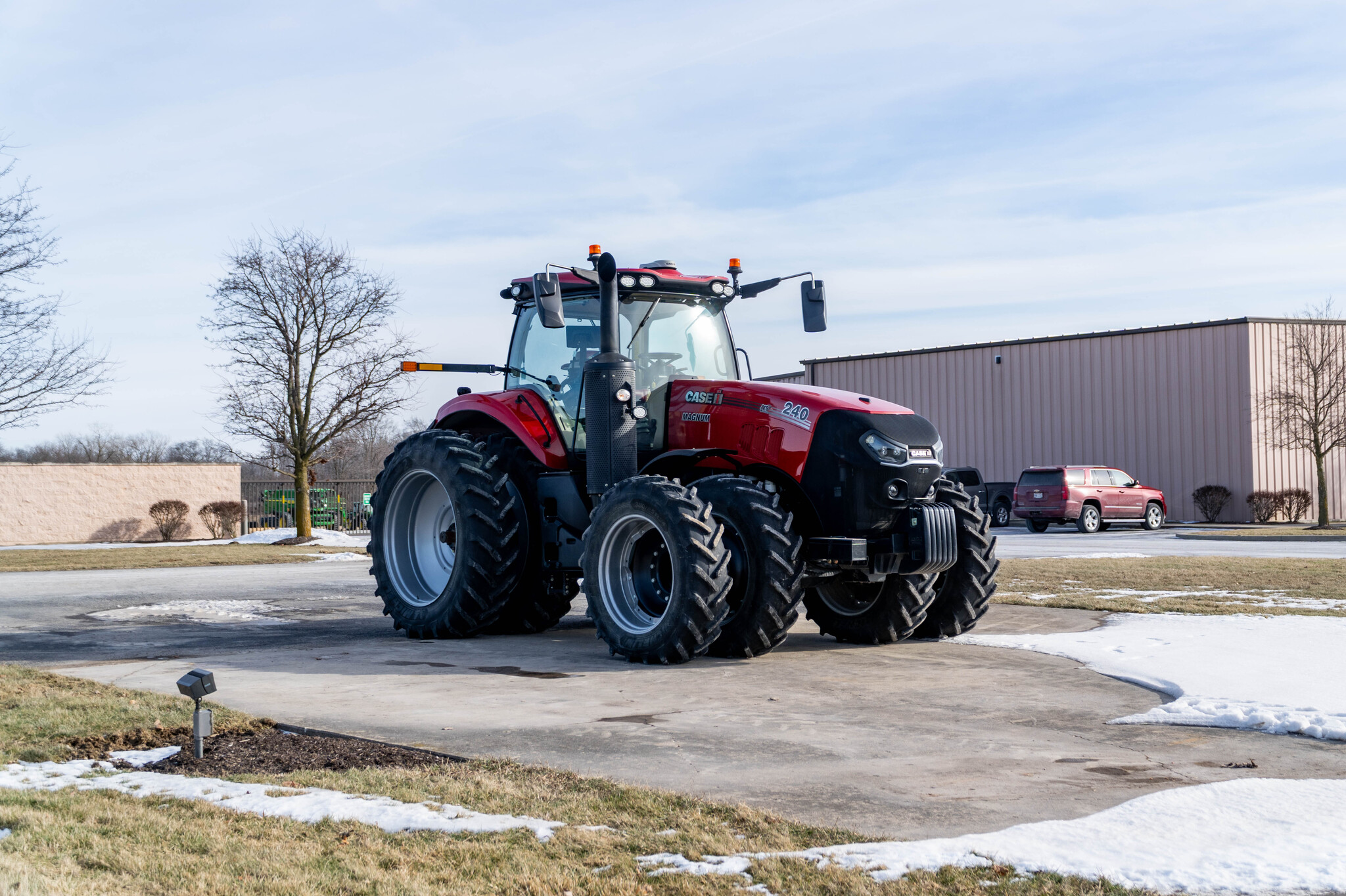 Used 2021 Case IH Magnum 240 CVX Row Crop Tractors at Koenig Equipment in Anna, OH - PhotoXL6