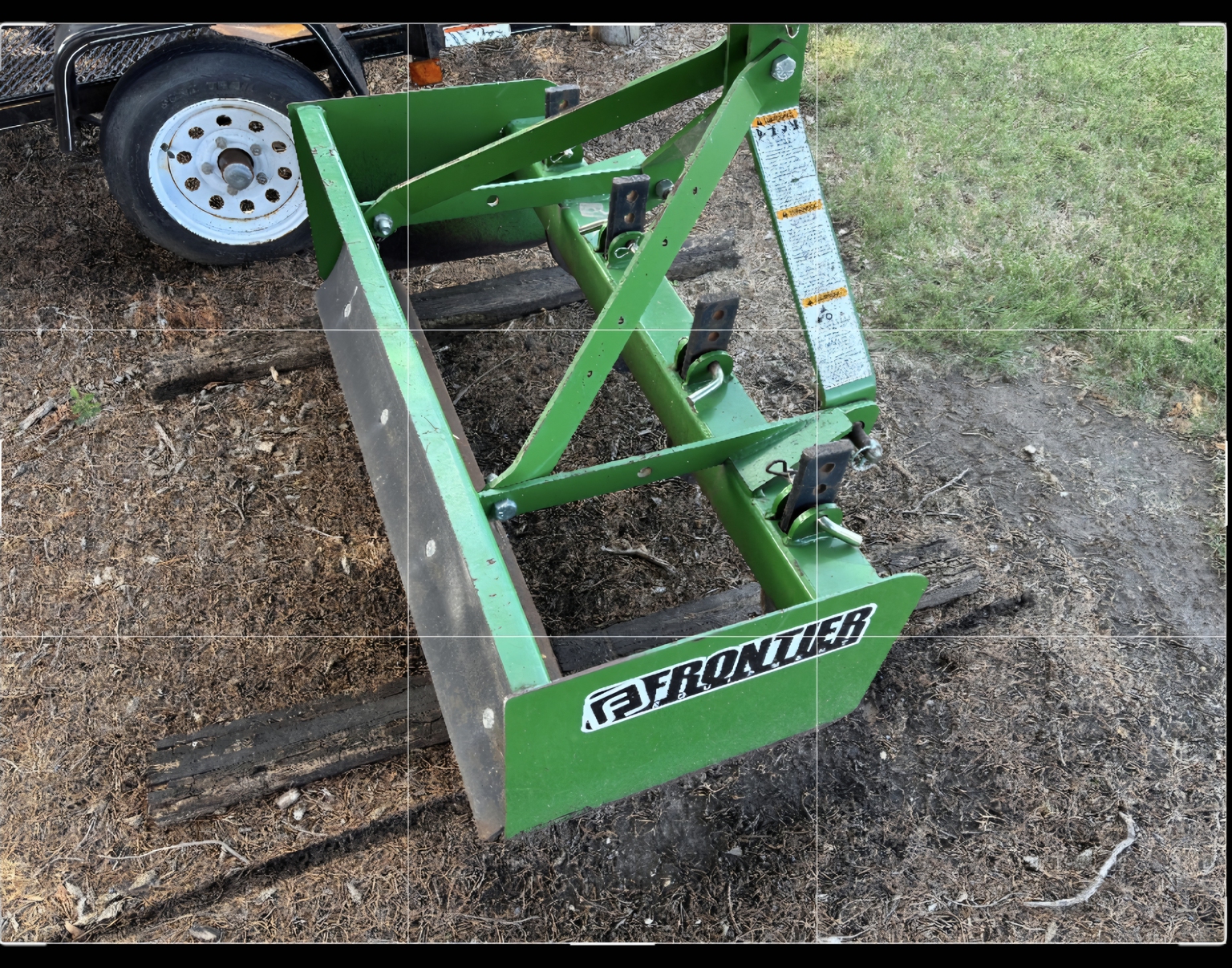 2010 Frontier BB1048L Image 4