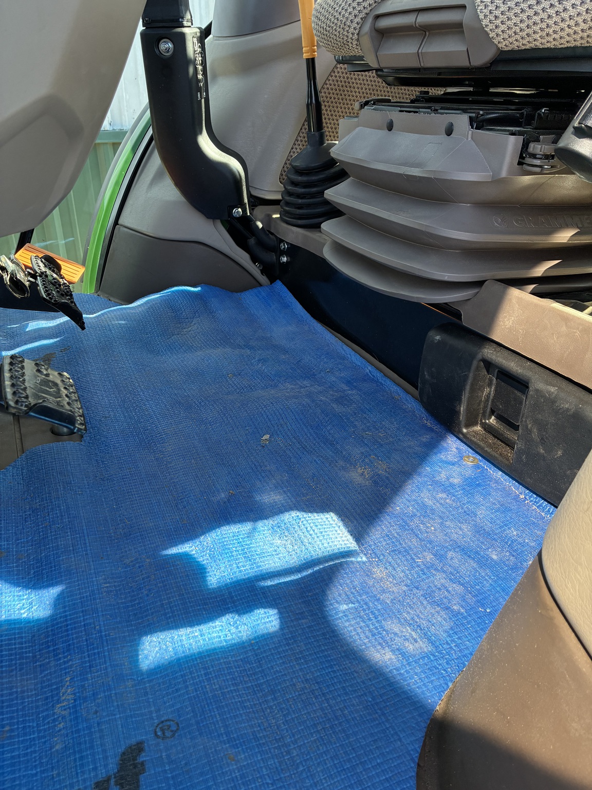 2024 John Deere 5120M Image 13