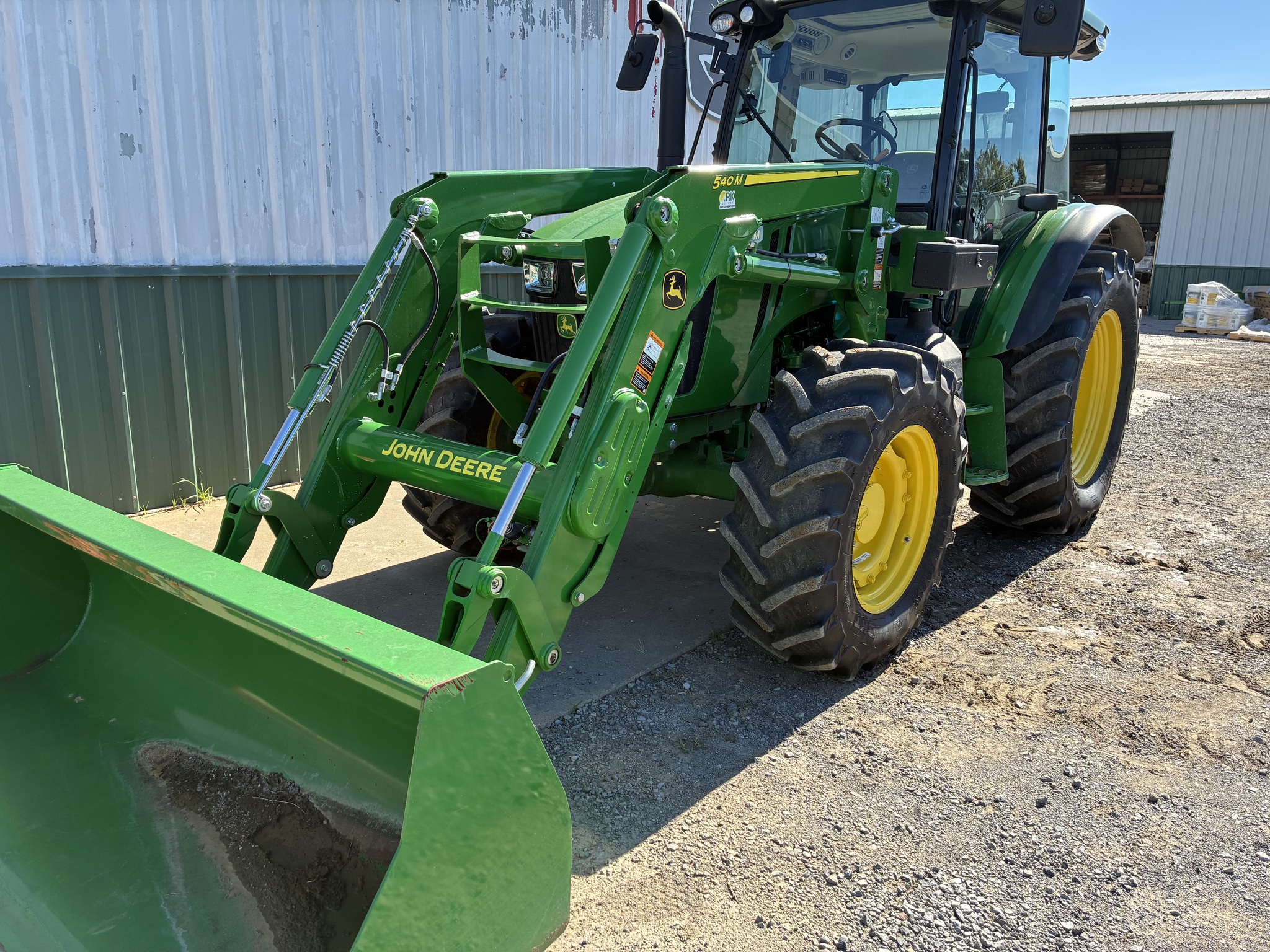 2024 John Deere 5120M Image 3