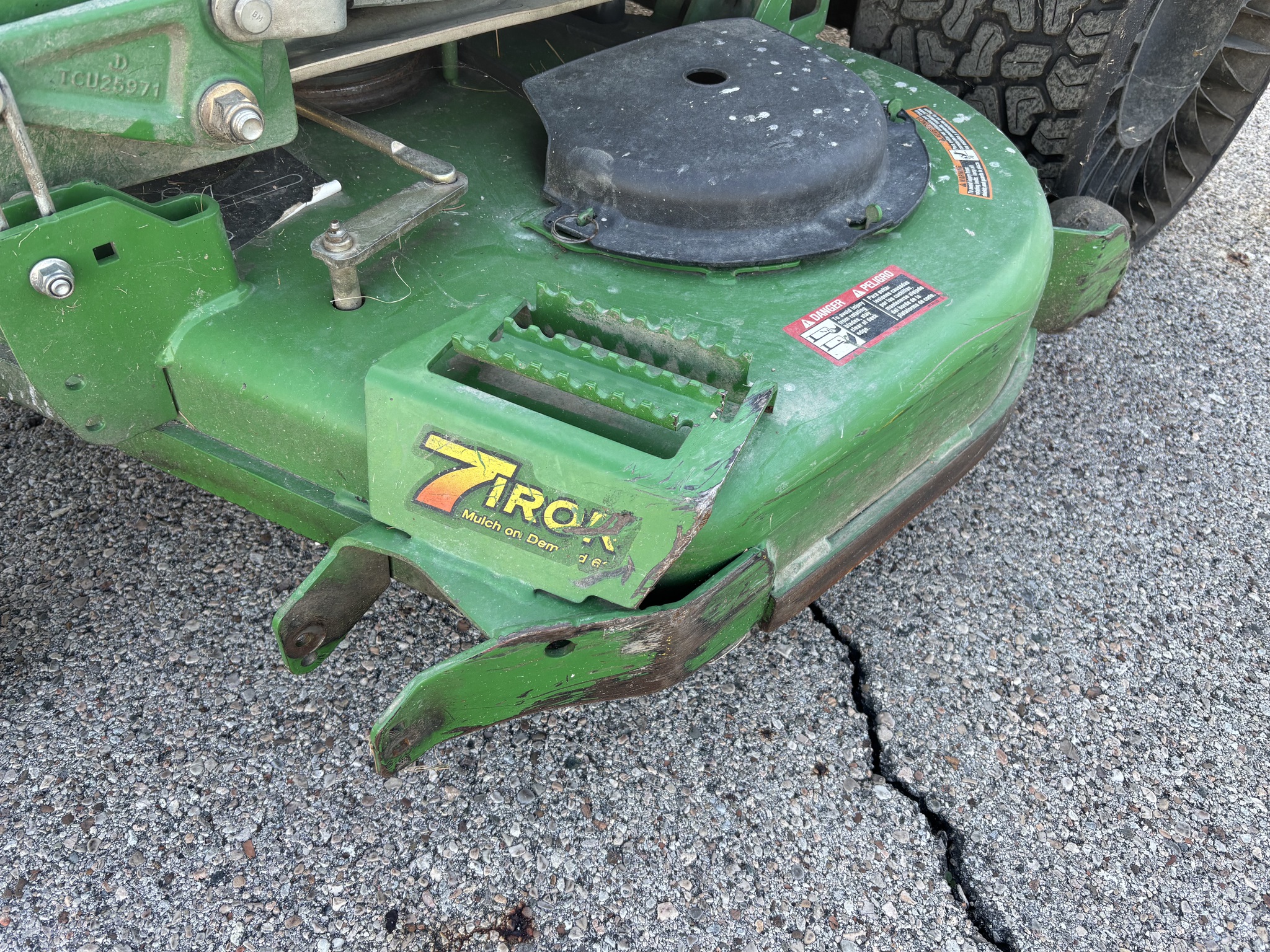 Used 2013 John Deere Z950R Zero Turn Mowers at Koenig Equipment in Botkins, OH - PhotoXL7