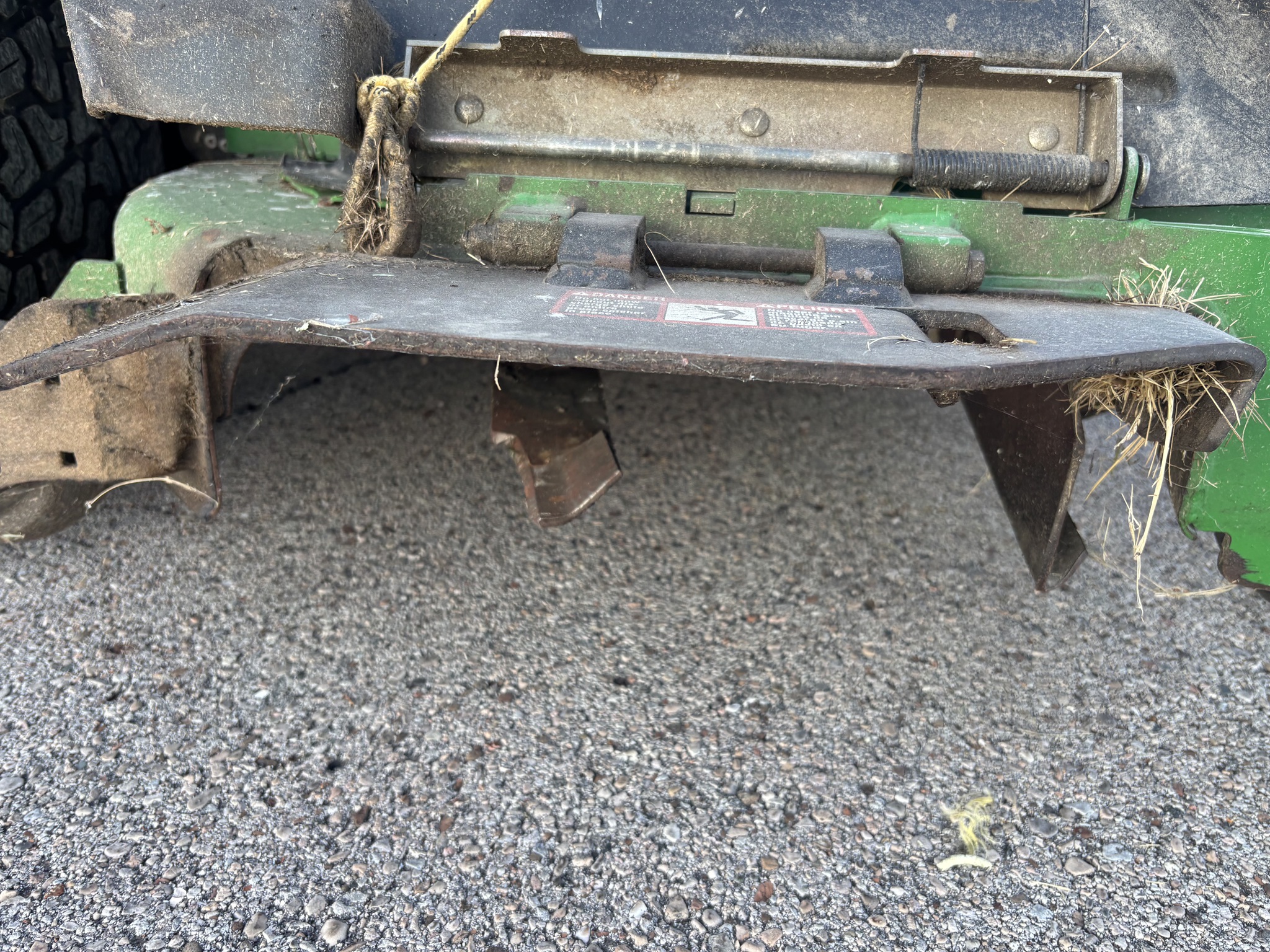 Used 2013 John Deere Z950R Zero Turn Mowers at Koenig Equipment in Botkins, OH - PhotoXL9