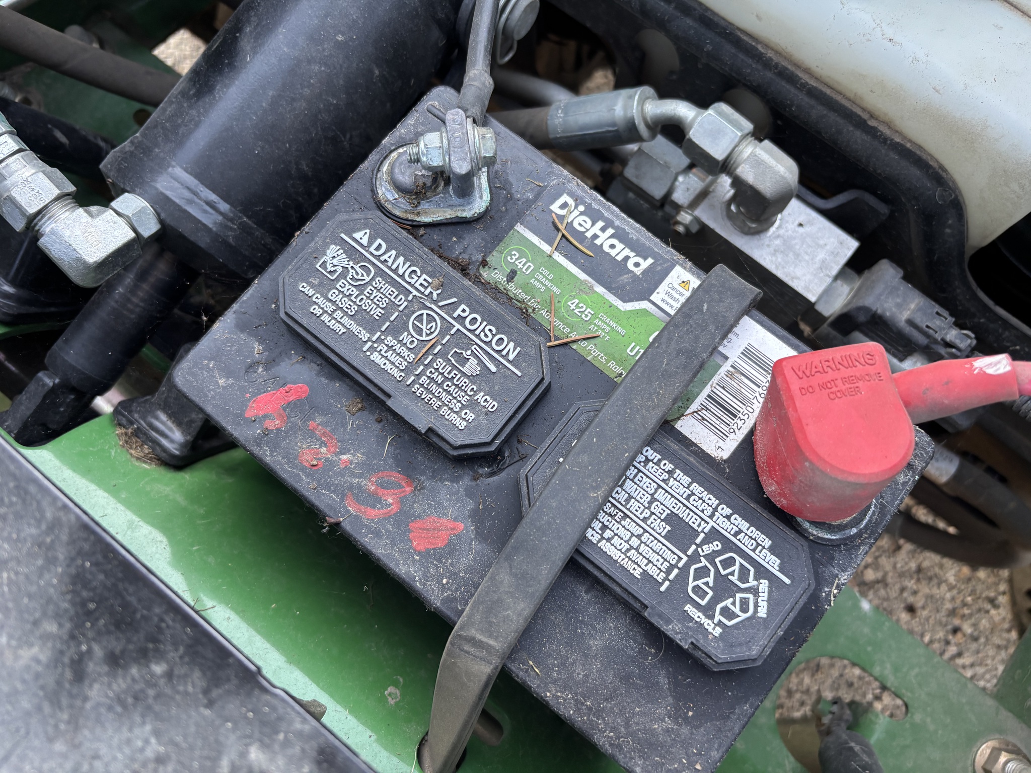 Used 2013 John Deere Z950R Zero Turn Mowers at Koenig Equipment in Botkins, OH - PhotoXL14