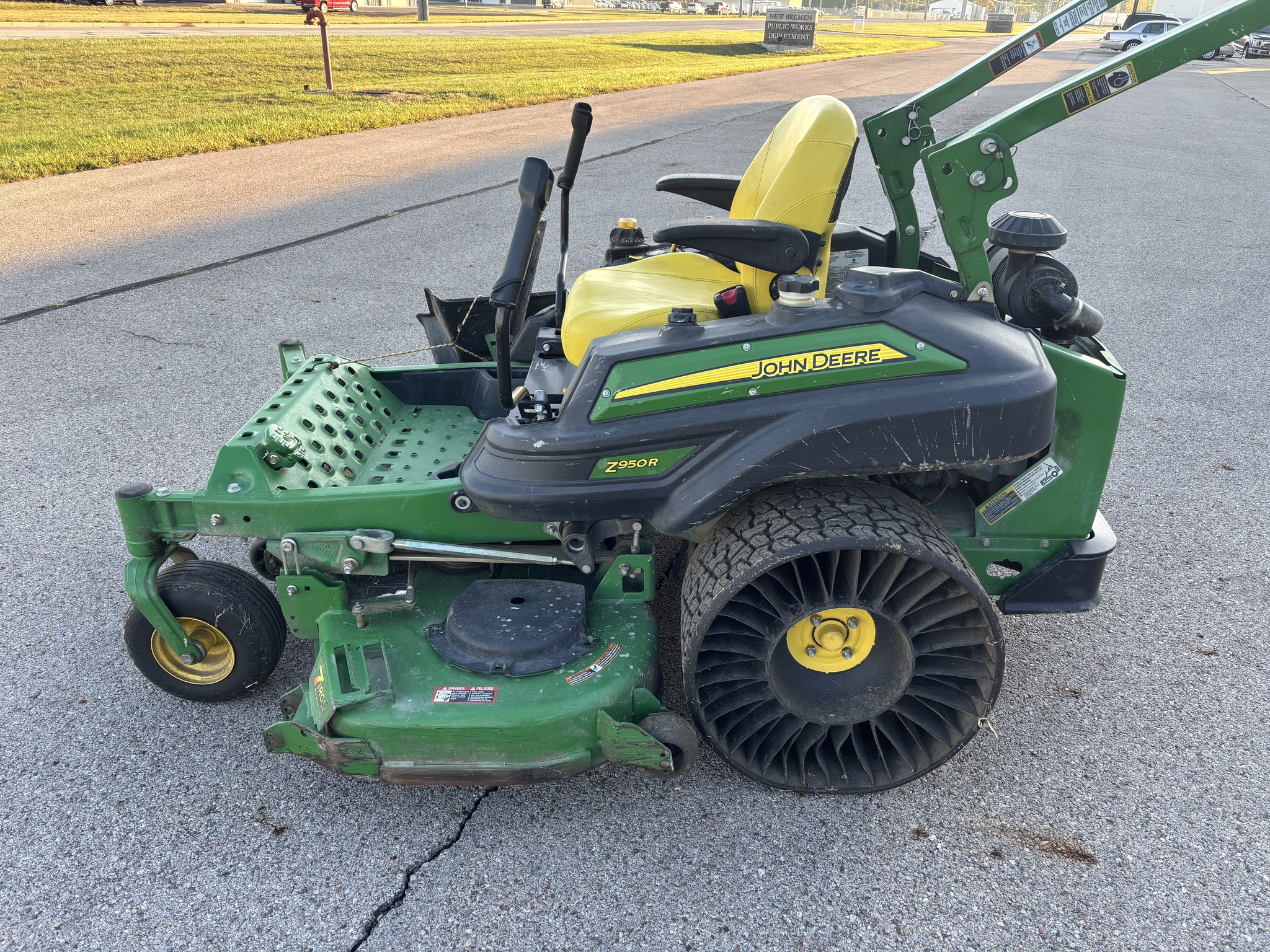 Used 2013 John Deere Z950R Zero Turn Mowers at Koenig Equipment in Botkins, OH - PhotoXL4