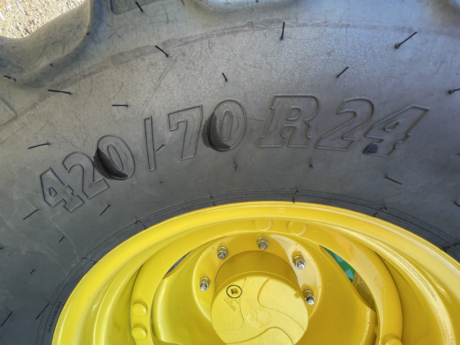 2025 John Deere 6R 120 Image 11