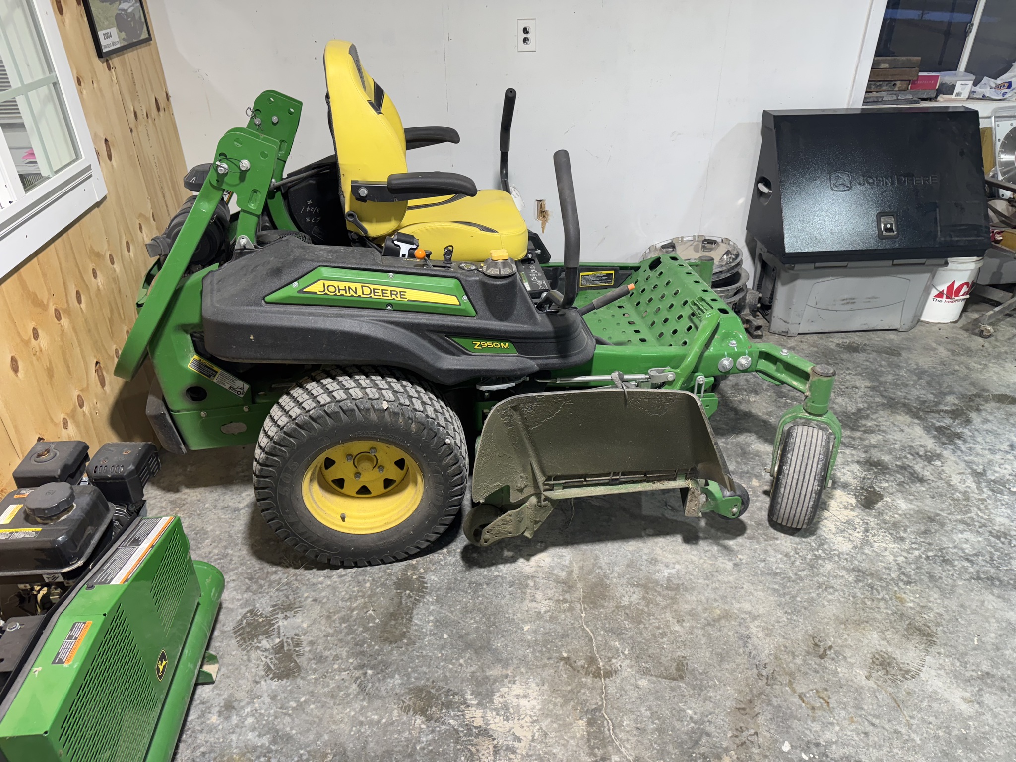 2022 John Deere Z950M Image 2