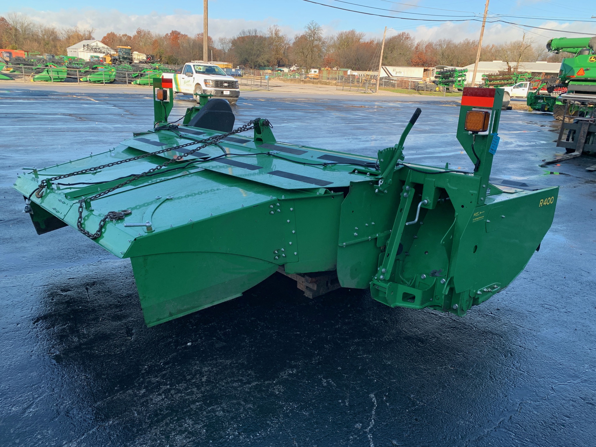  2024 John Deere R400 at Heritage Tractor in Lamar, MO
