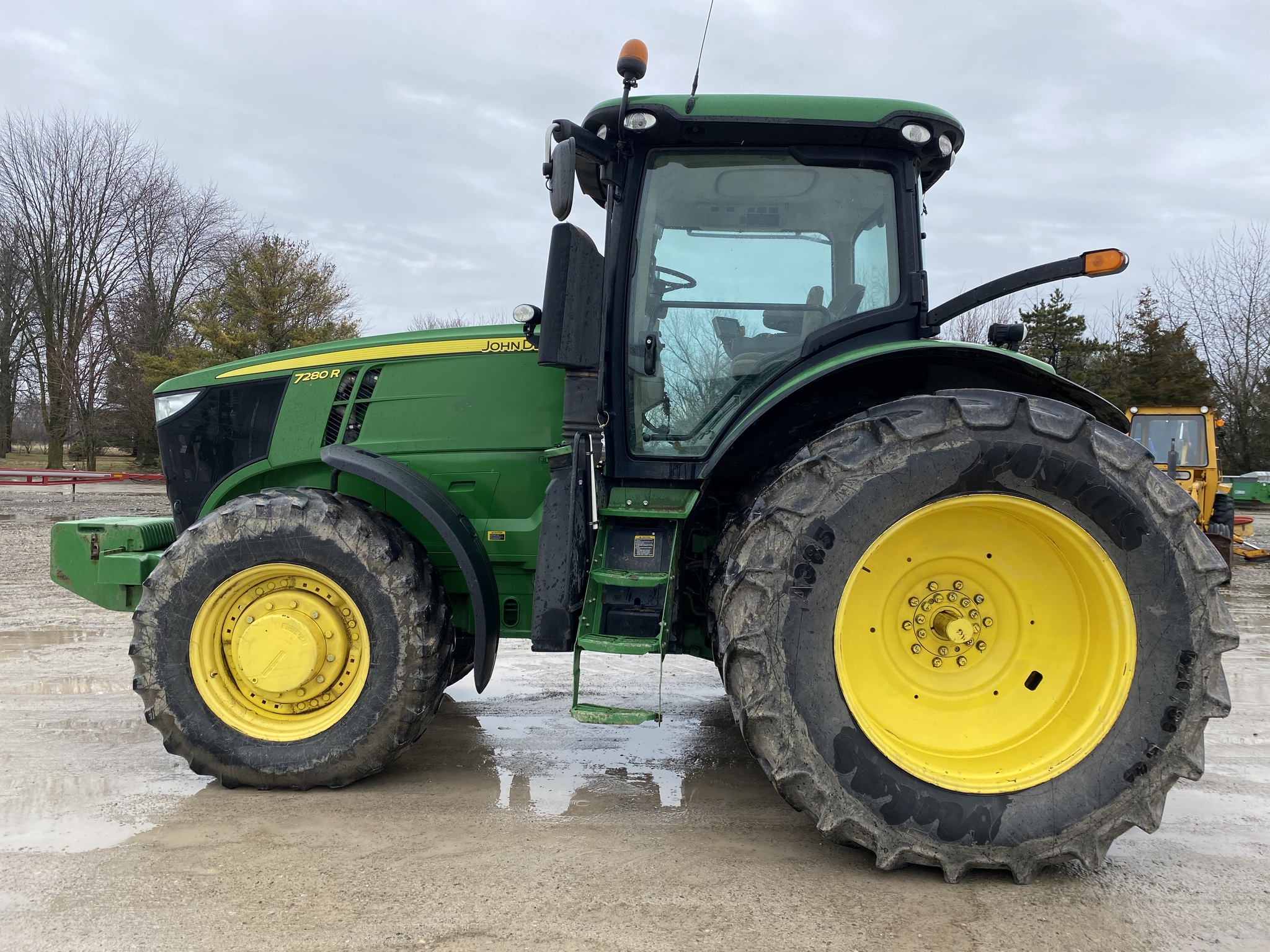 2012 John Deere 7280R Image 6