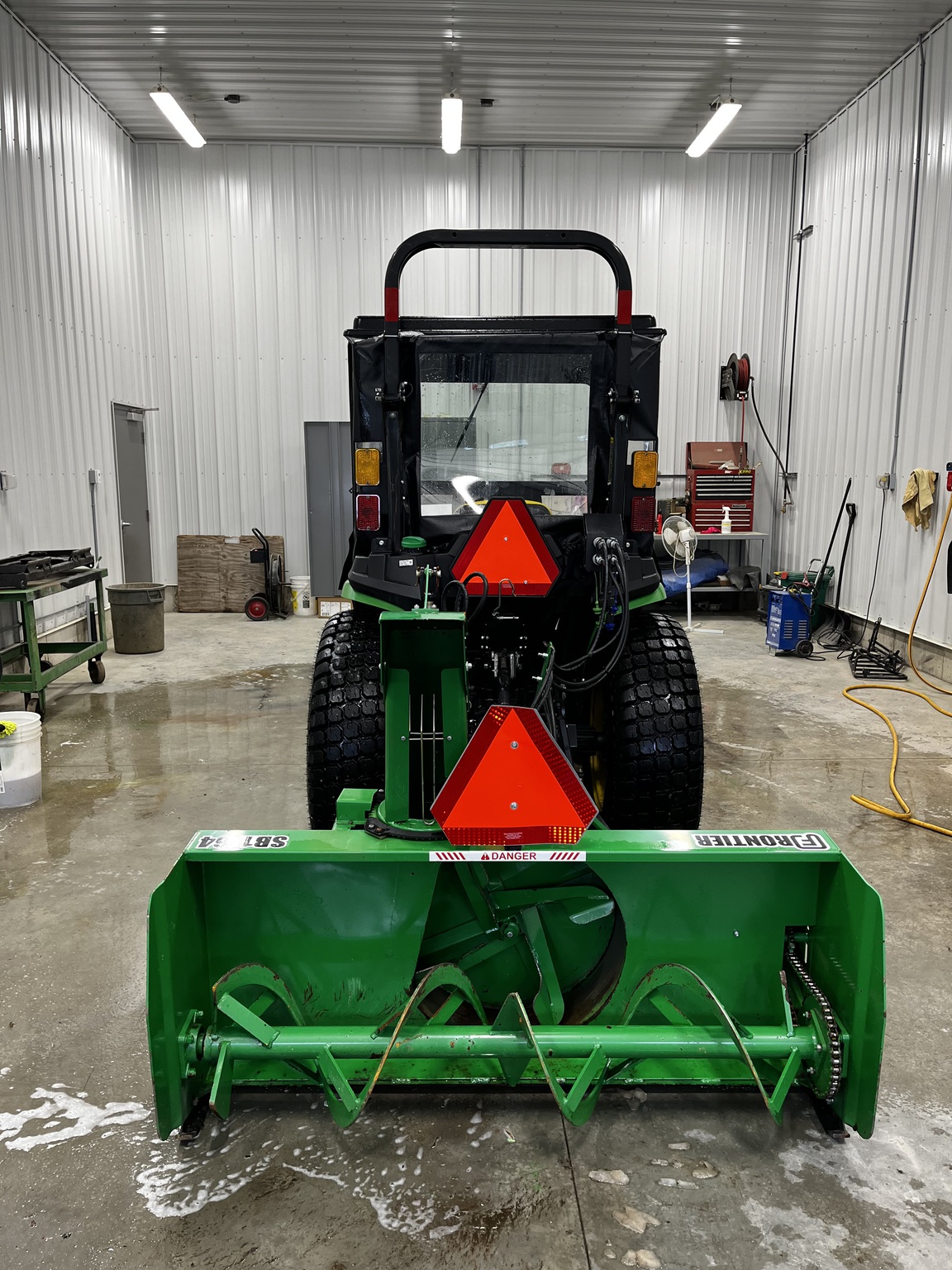 2022 John Deere 3025E Image 3