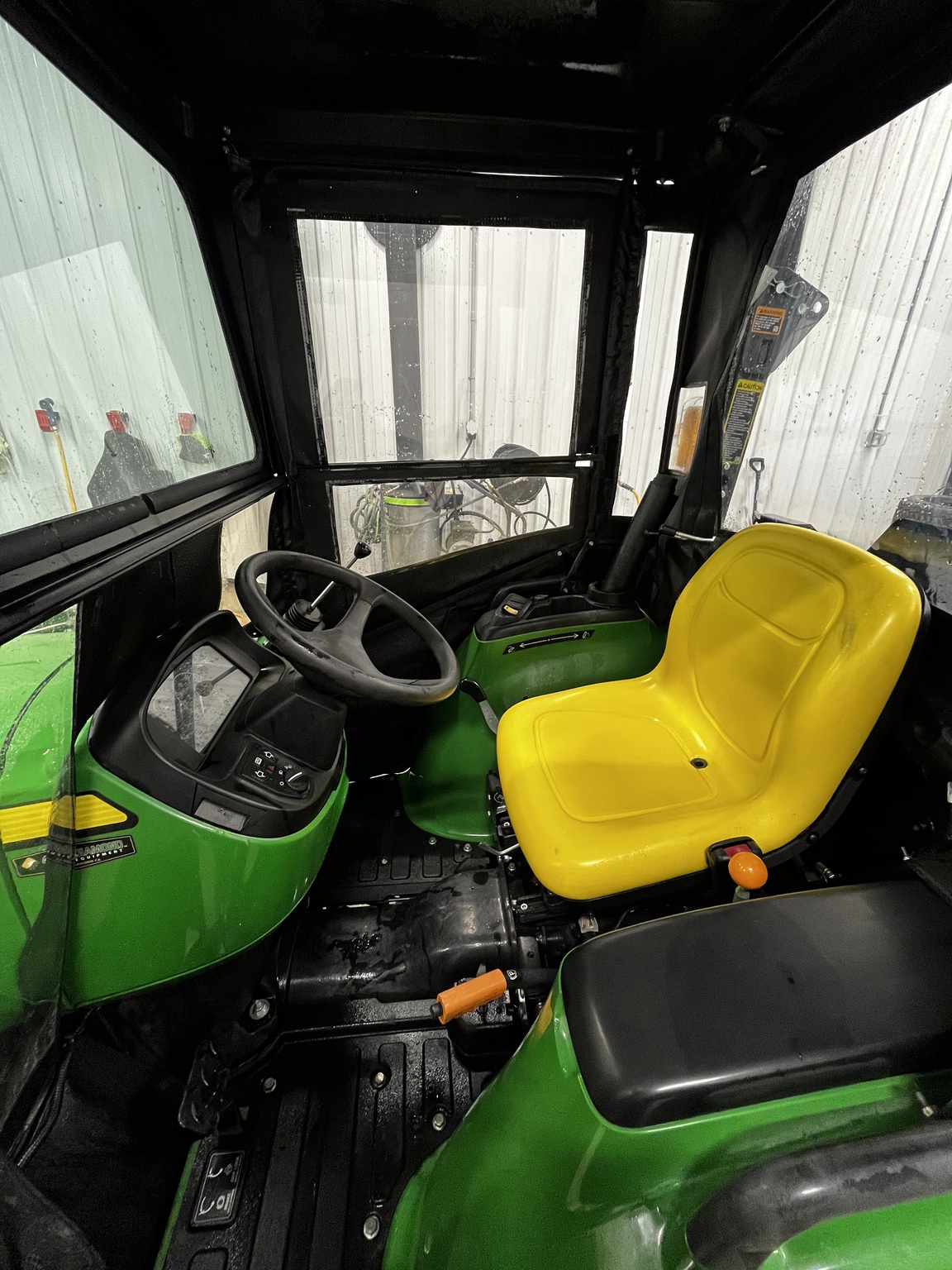 2022 John Deere 3025E Image 9