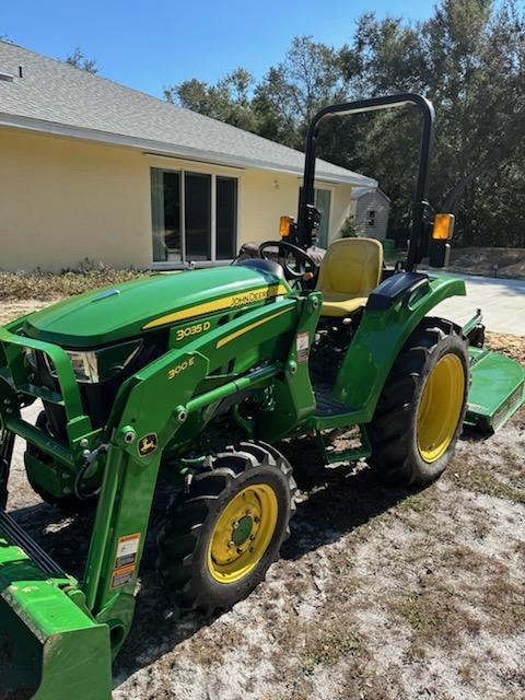 2021 John Deere 3035D Image 1