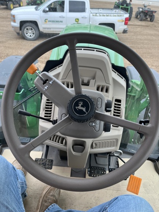 2025 John Deere 6155M (14th thumbnail)