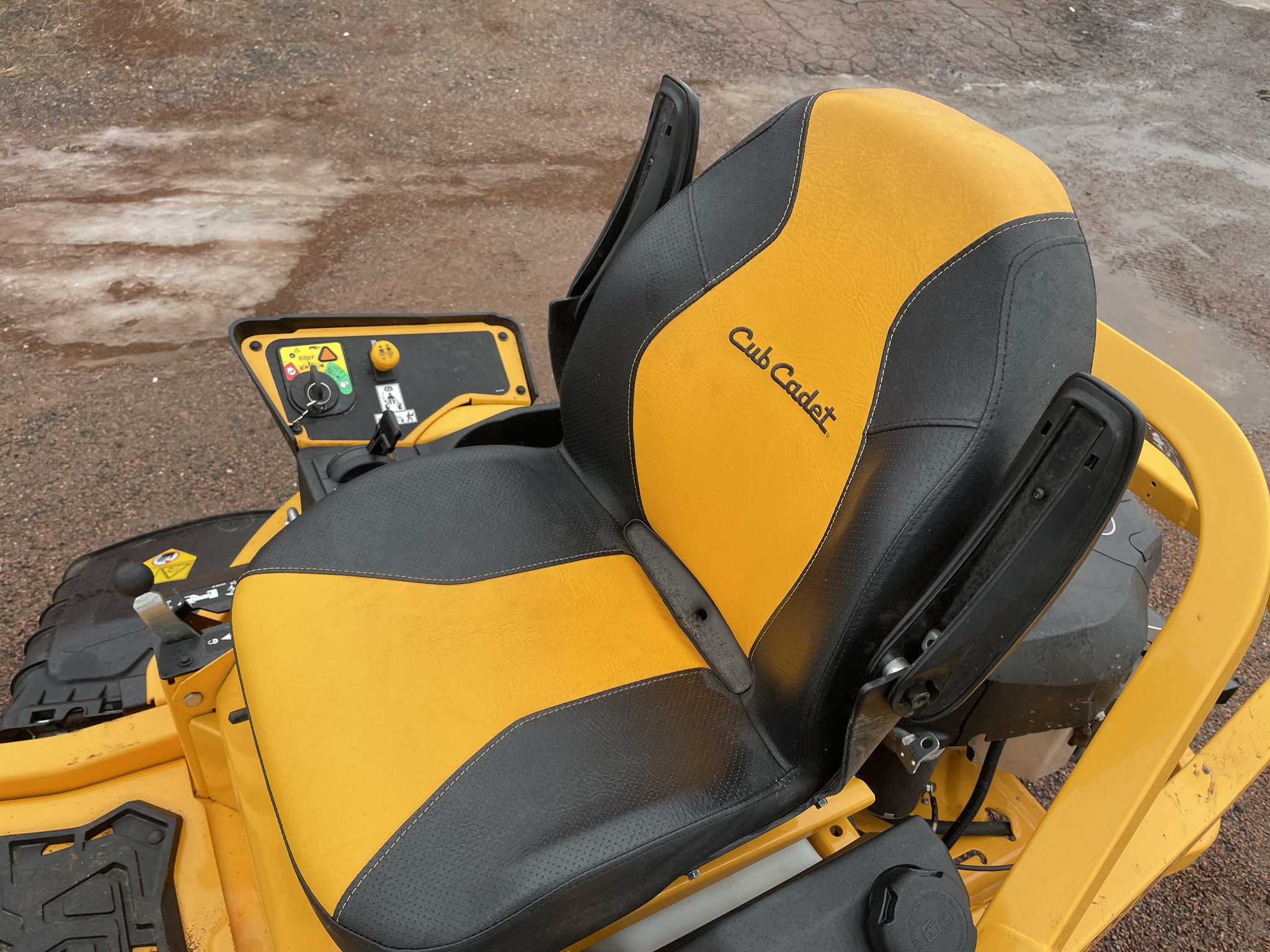 2022 Cub Cadet ZTS1 50 Image 7