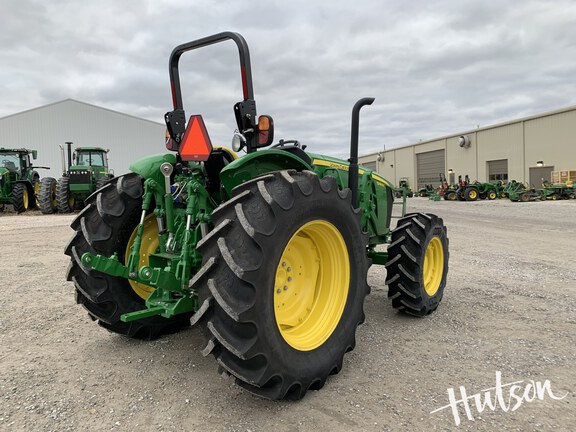 Photo of 2025 John Deere 5095M