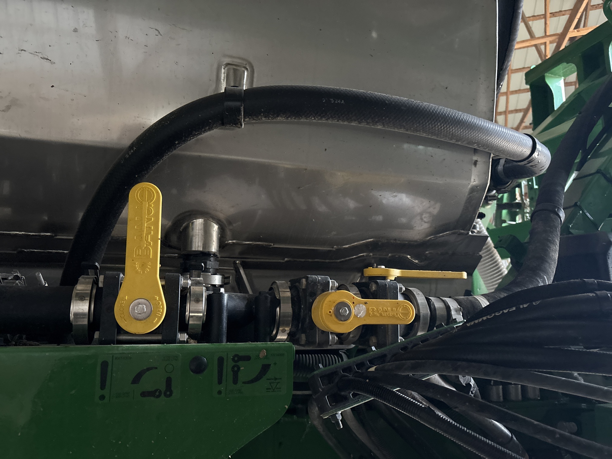 Used 2025 John Deere 412R Self Propelled Sprayers at Koenig Equipment in Urbana, OH - PhotoXL8