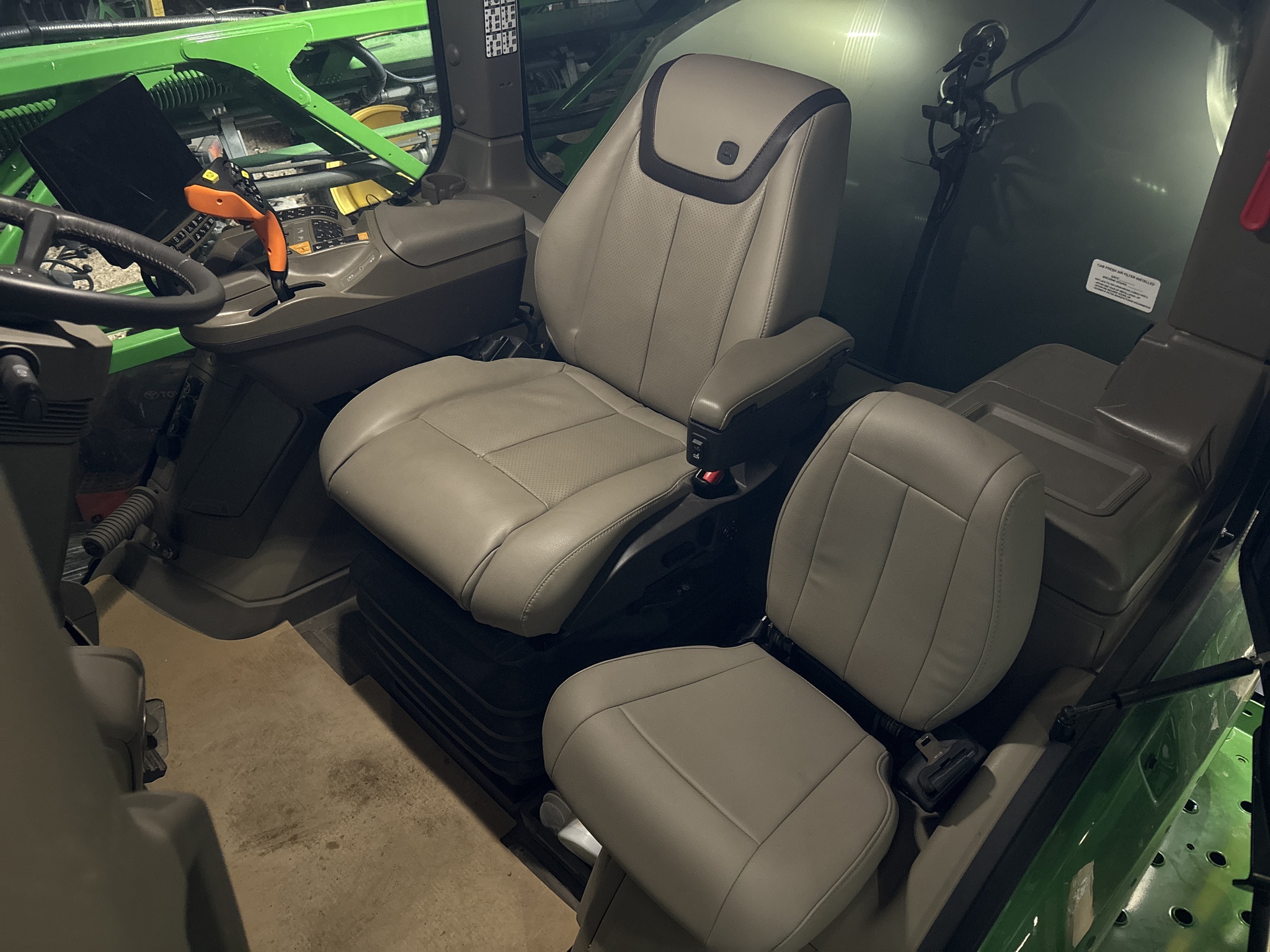 Used 2025 John Deere 412R Self Propelled Sprayers at Koenig Equipment in Urbana, OH - PhotoXL4