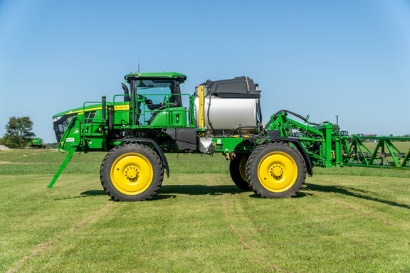 Used 2025 John Deere 412R Self Propelled Sprayers at Koenig Equipment in Anna, OH - Photo2