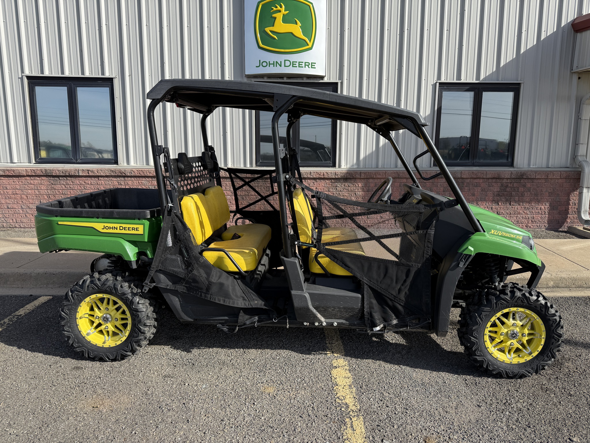 2022 John Deere 590M S4 Image 5