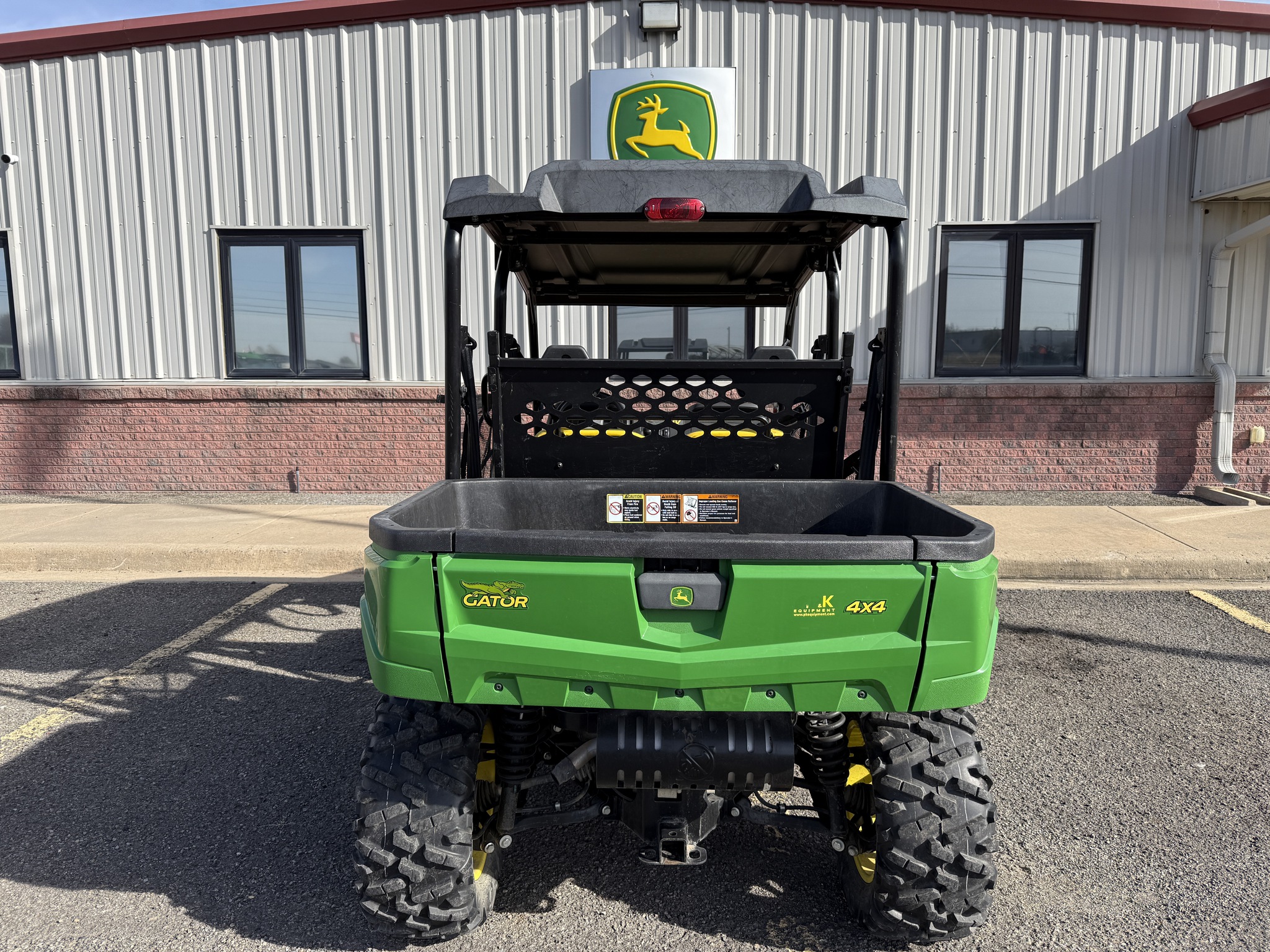 2022 John Deere 590M S4 Image 7