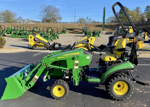 2024 John Deere 1025R Photo 2