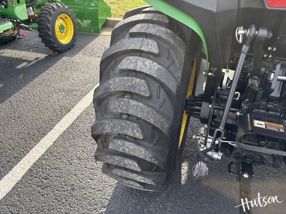 Photo of 2025 John Deere 3032E