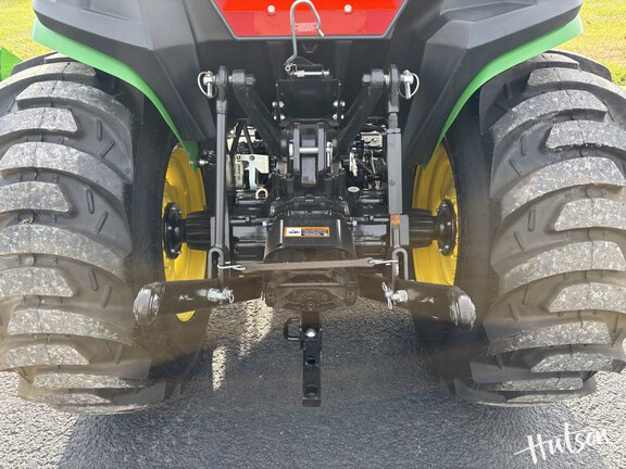 Photo of 2025 John Deere 3032E