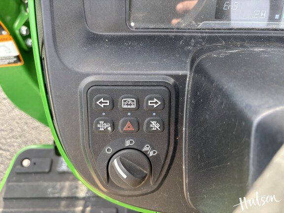 Photo of 2025 John Deere 3032E