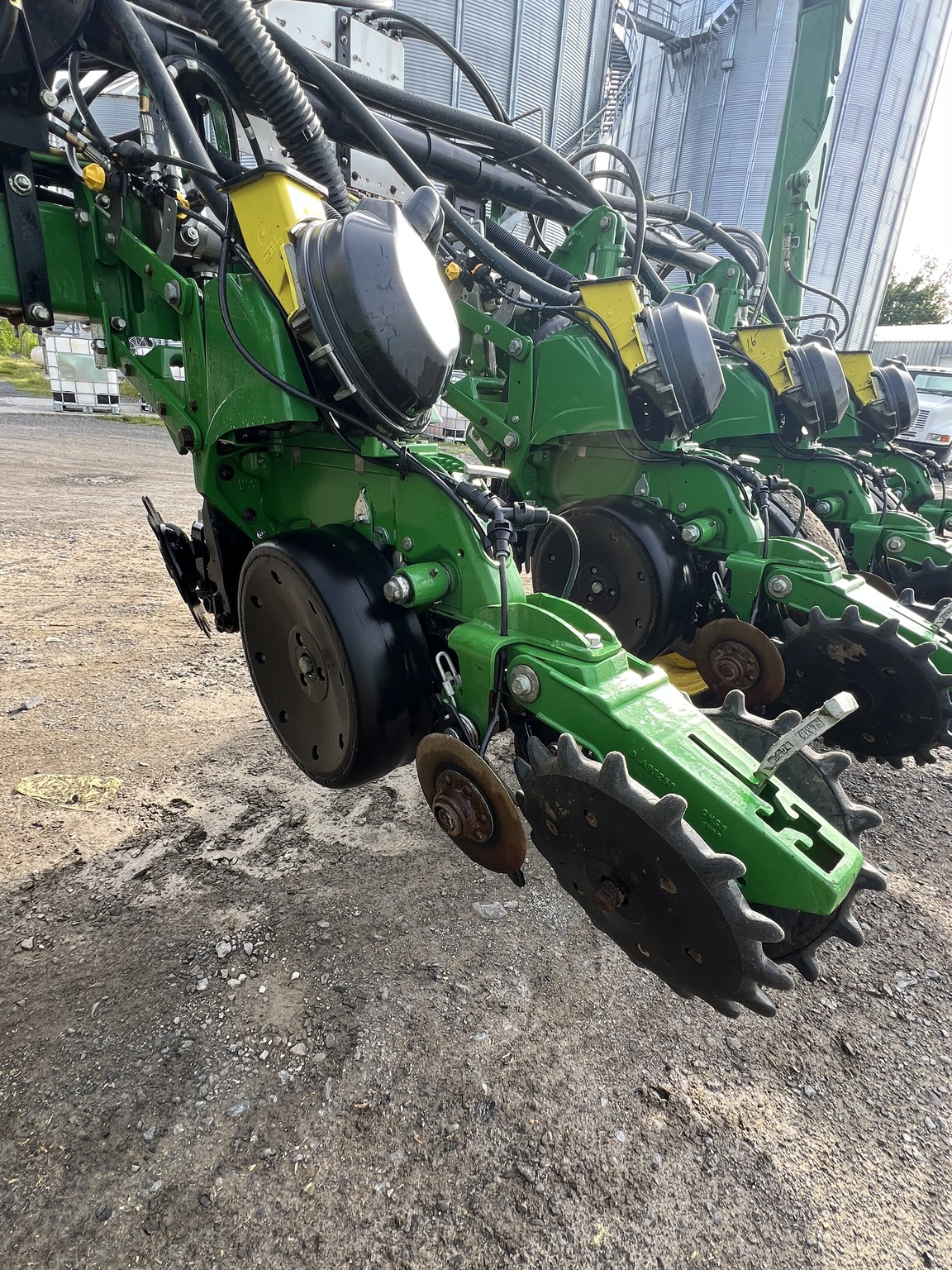 2018 John Deere 1775NT Image 6
