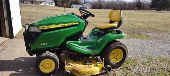 Photo of 2014 John Deere X360