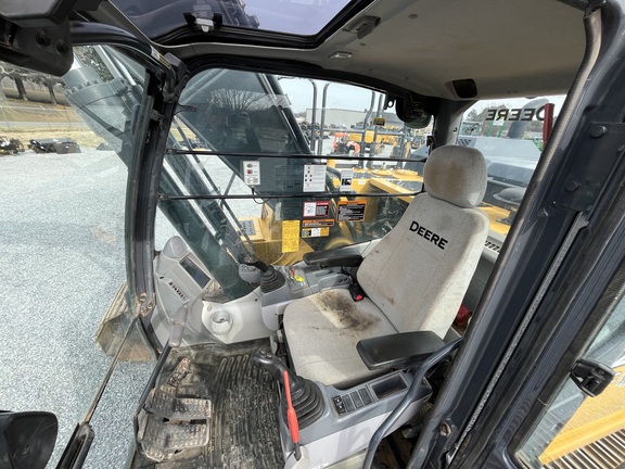 2020 John Deere 210GLC -11