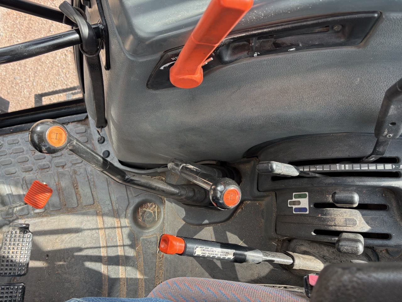 New Holland TL70 Image 4