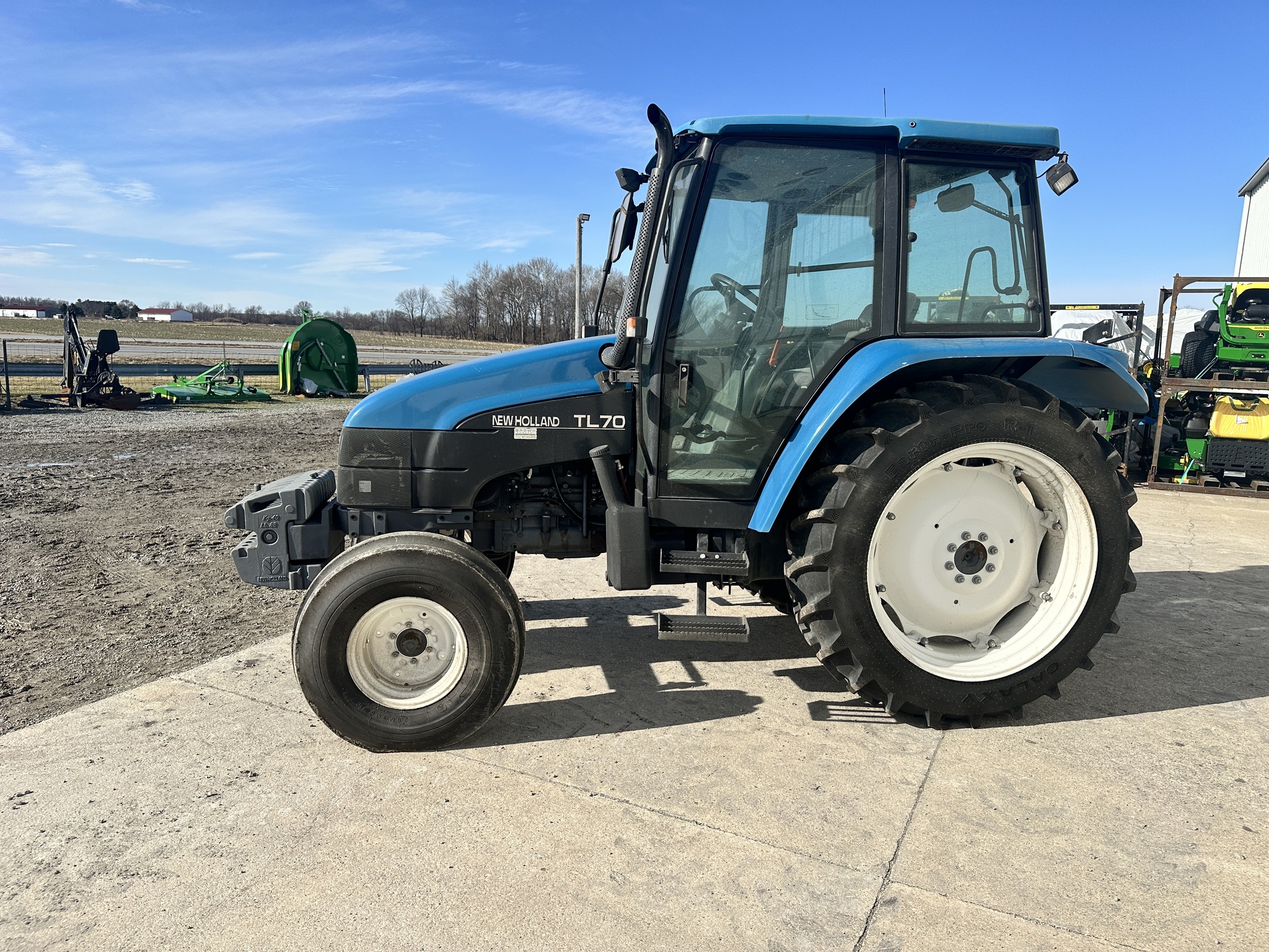 2001 New Holland TL70 Image 4