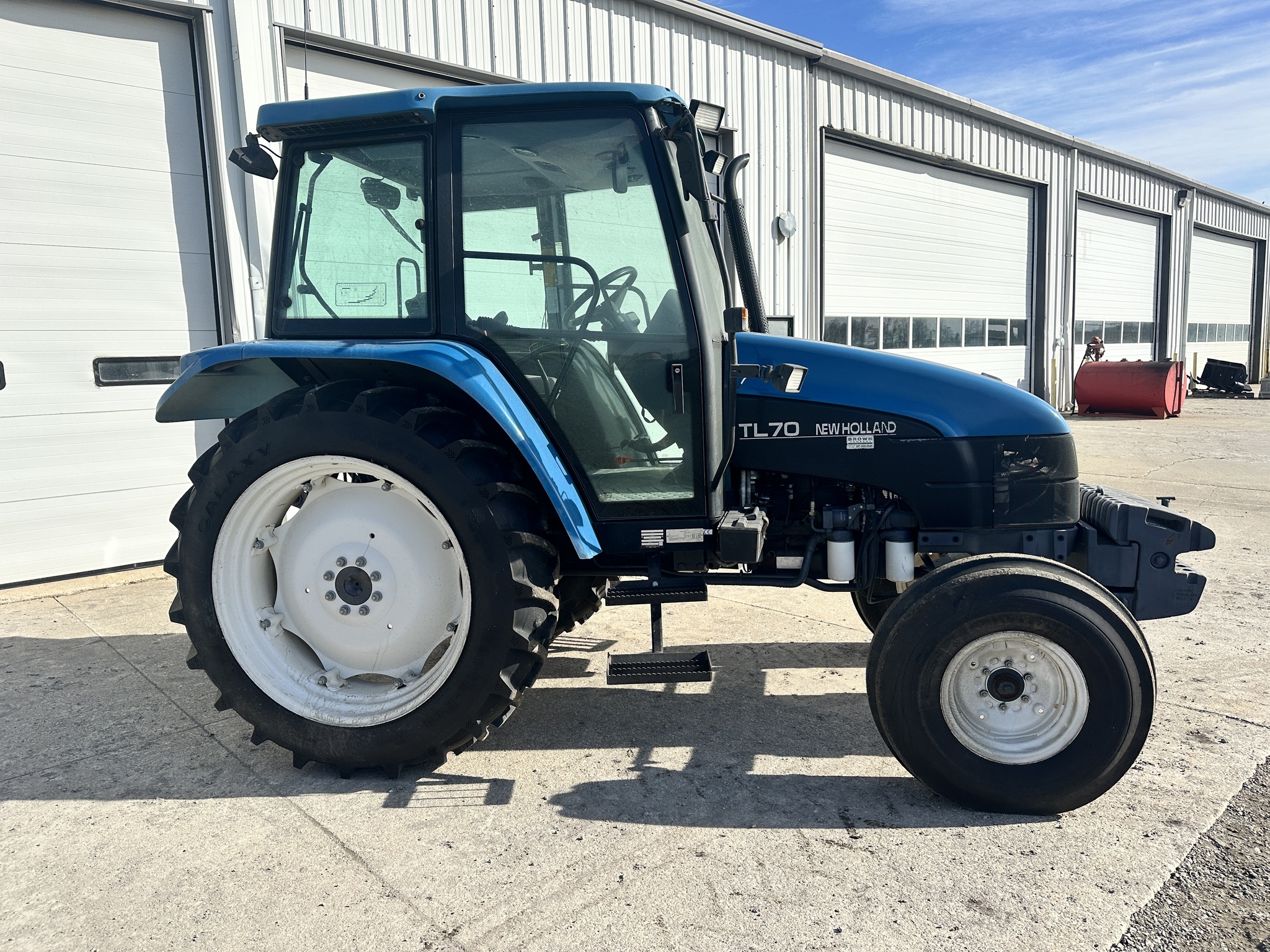 2001 New Holland TL70 Image 3