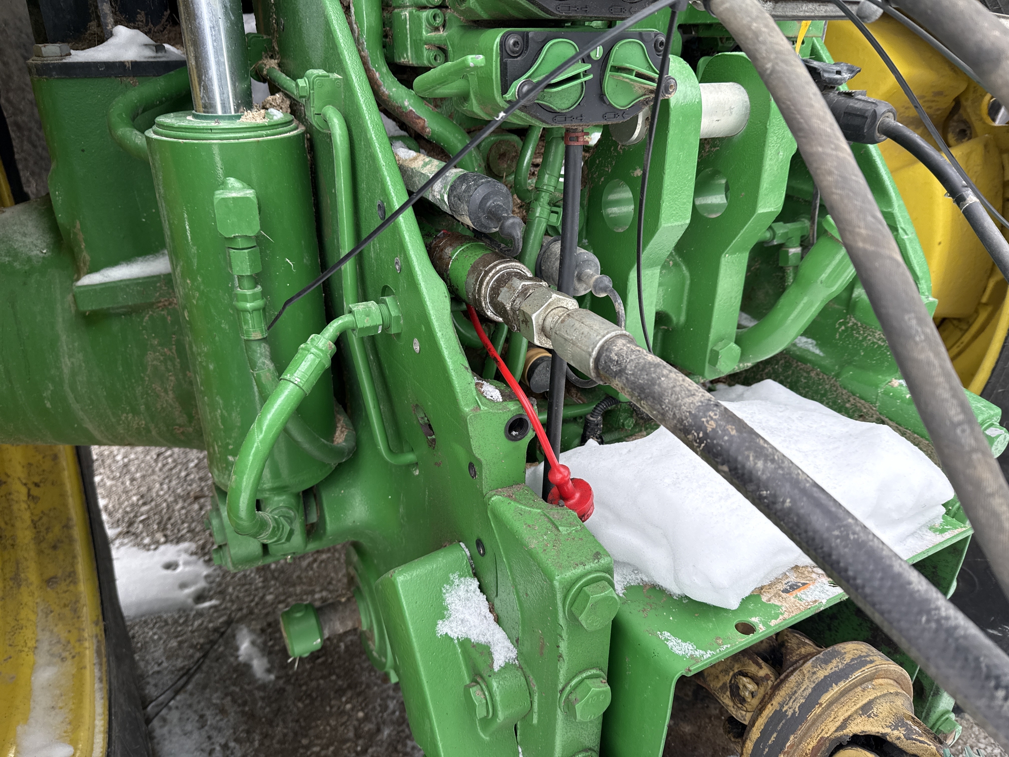 2023 John Deere 8R 410 Image 15