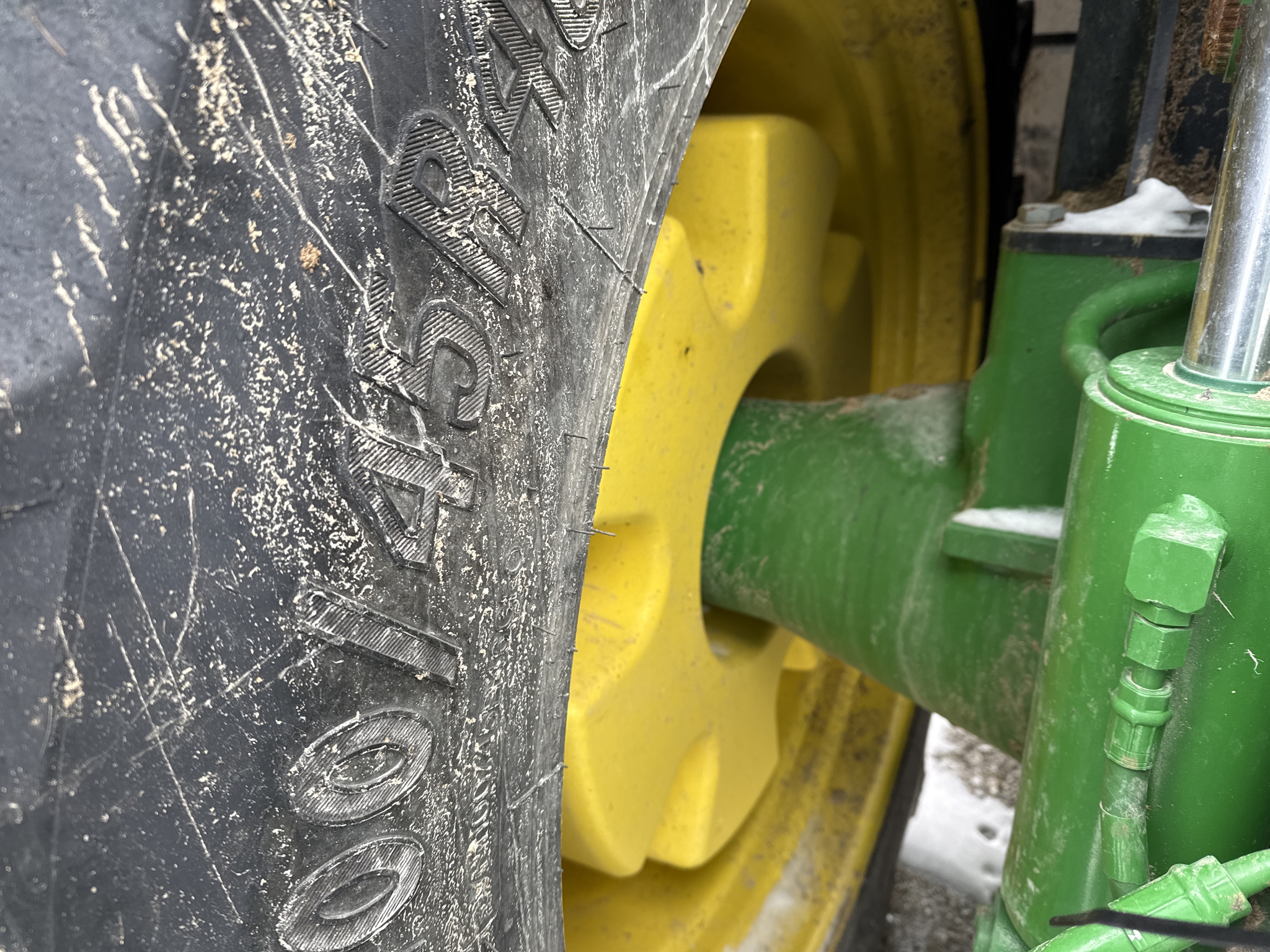 2023 John Deere 8R 410 Image 10