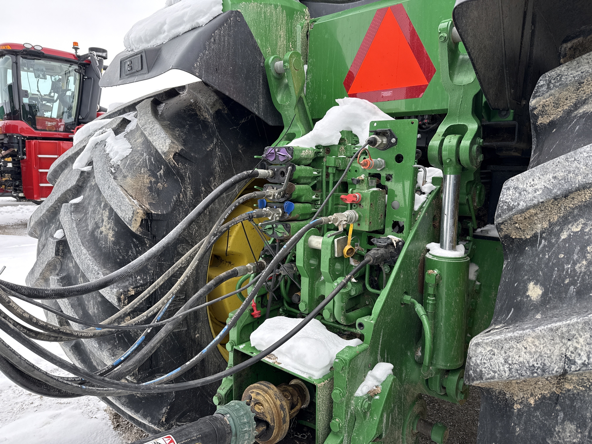 2023 John Deere 8R 410 Image 18