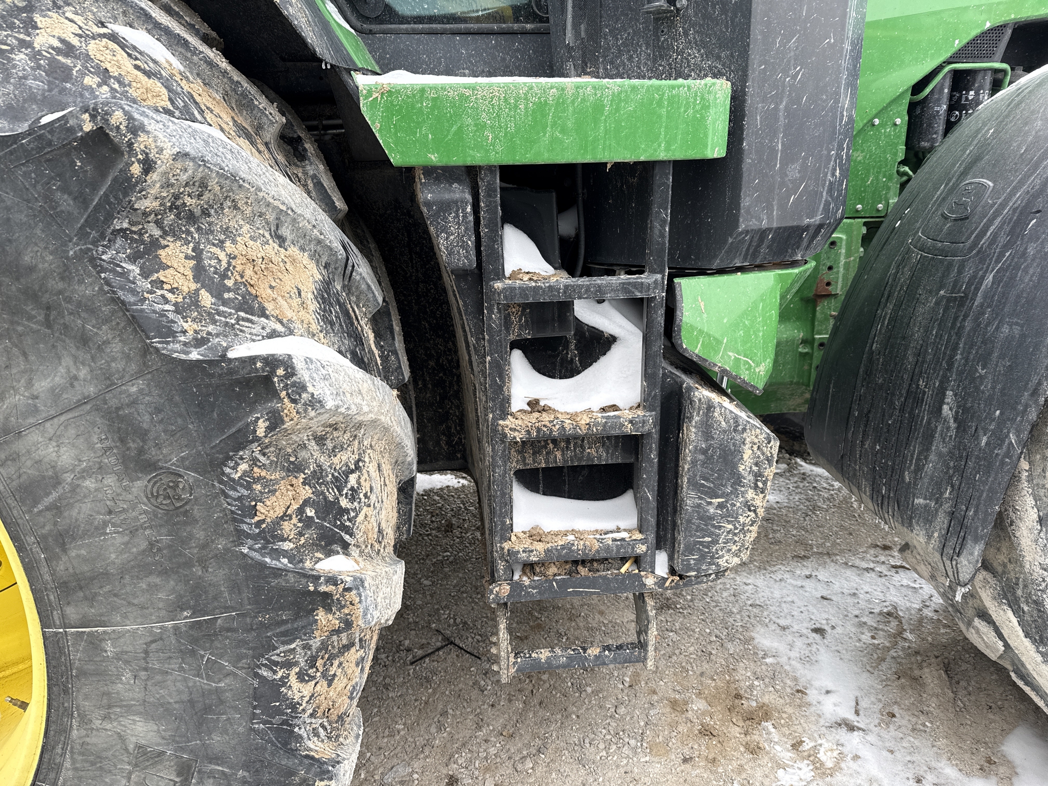 2023 John Deere 8R 410 Image 23