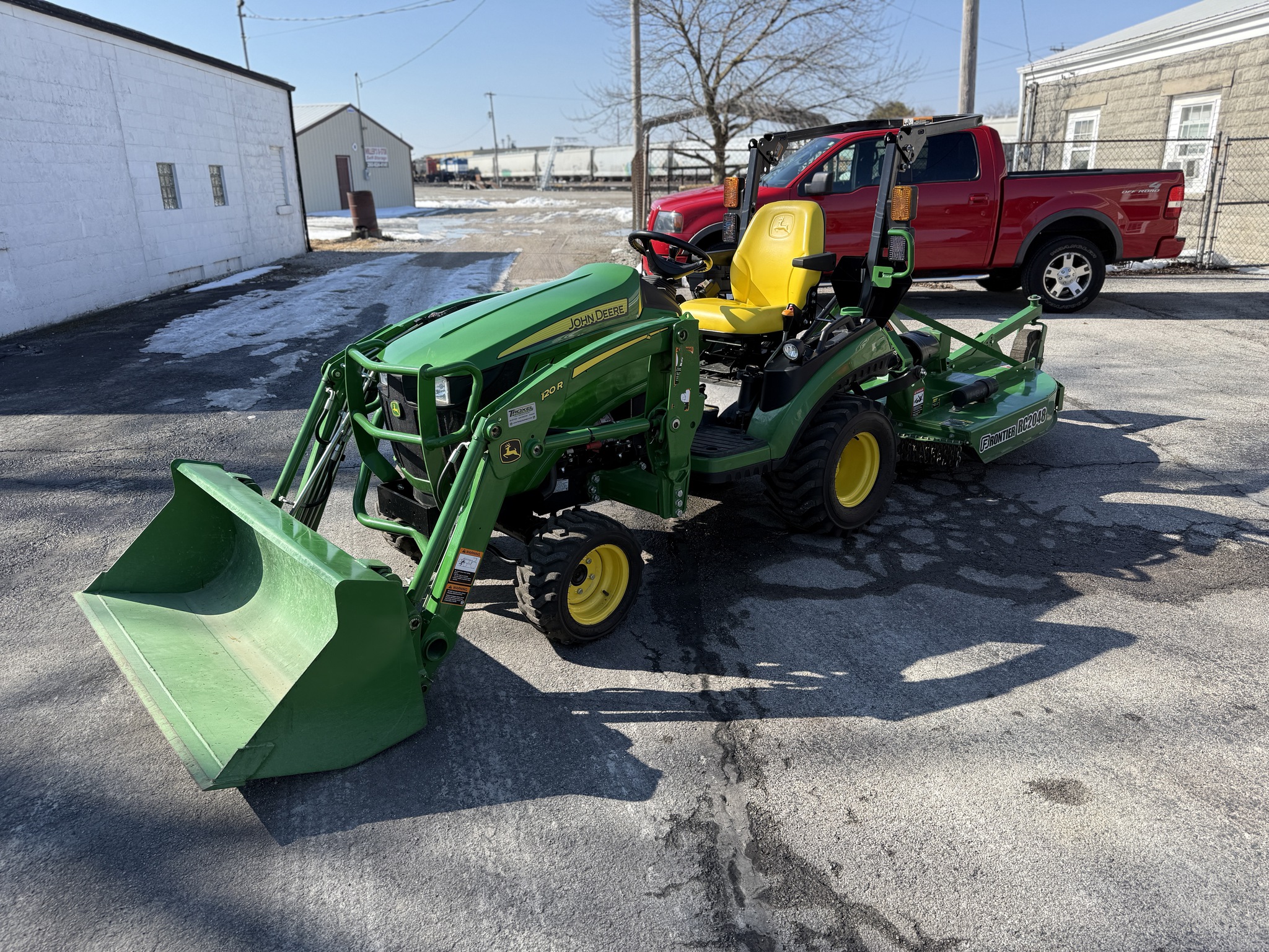 2019 John Deere 1025R Image 1
