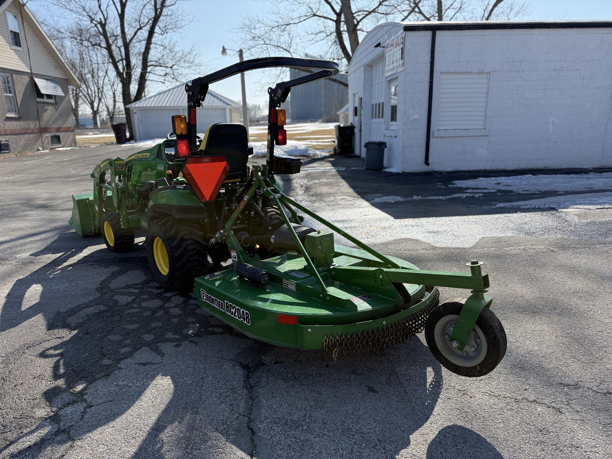 2019 John Deere 1025R Image 6